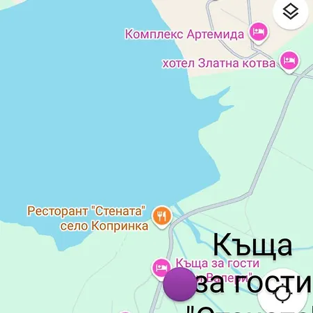 Apartament стената до язовир